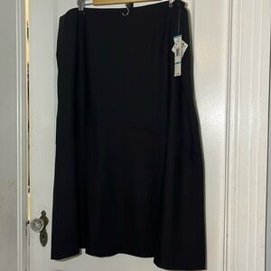 Jones New York Women Black 20W Hidden Side Zipper. NWT Midi Length.
